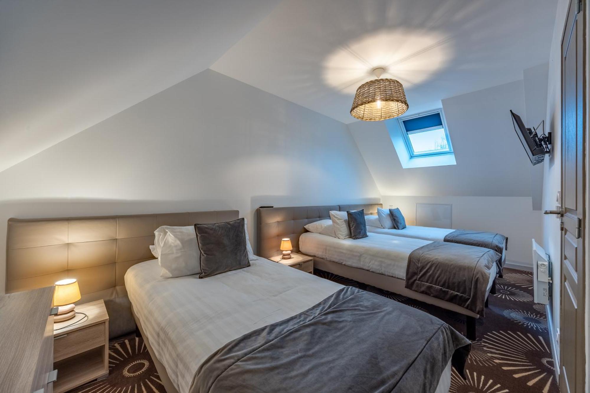 Logis Du Grand Pin Apartment Saint-Martin-des-Entrees Ngoại thất bức ảnh